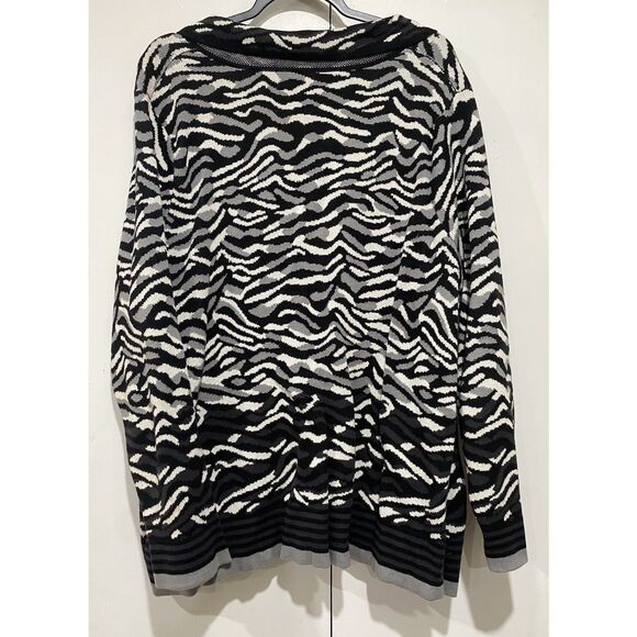 Issac Mizrahi Cardigan Sweater Size 2XL Black White Zebra Print Button Up Knit - Picture 7 of 10